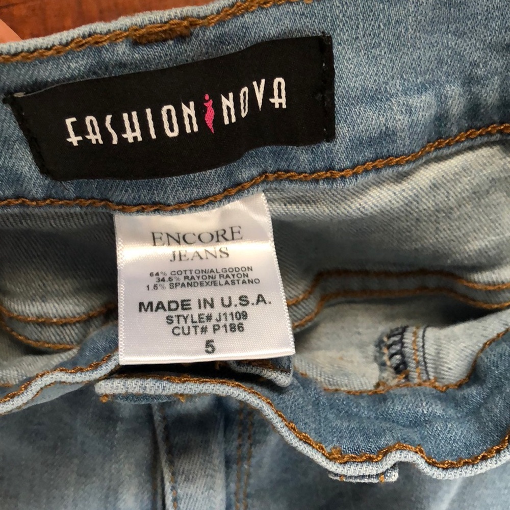 High waisted Ripped jeans - Picture 4 of 4